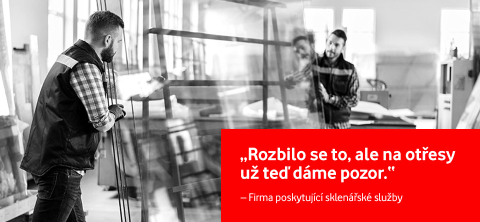 „Rozbilo se to, ale na otřesy už teď dáme pozor.“ – Firma poskytující sklenářské služby
