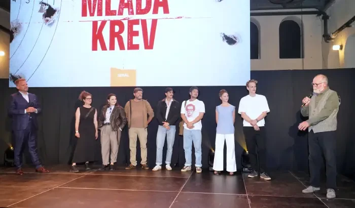 Představení seriálu Mladá krev